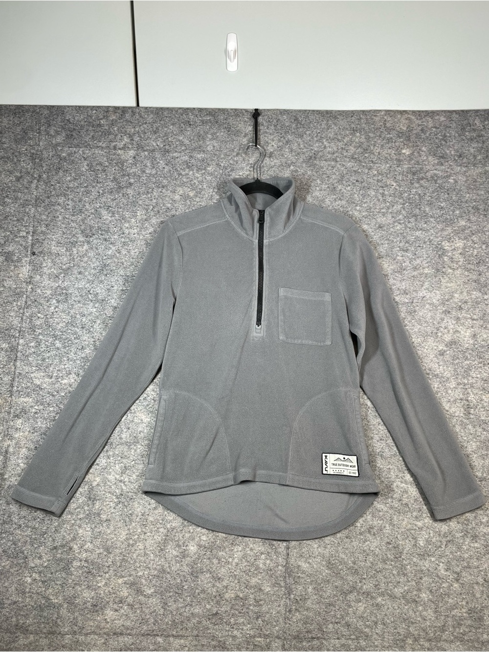 Kavu Gray Quarter Zip Fleece Pullover Outdoor Minimalist Cozy Casual Layer Small